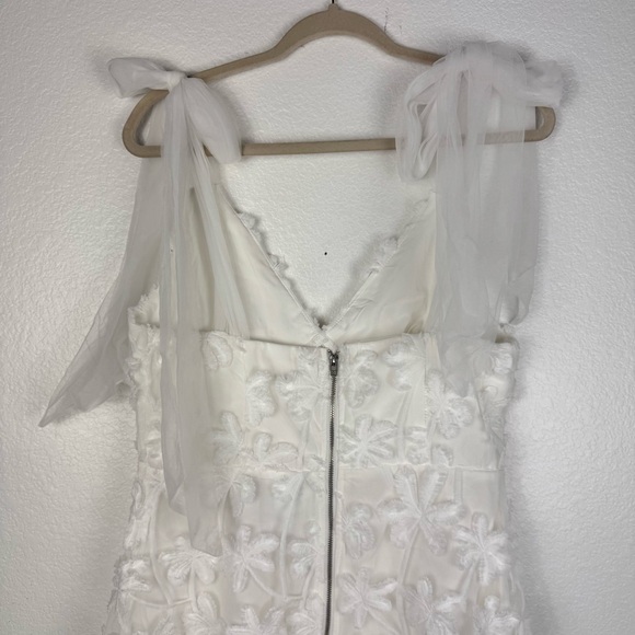 Selfie Leslie Mykonos Morning Tied Shoulder Embellished Mini Dress White sz L - Picture 7 of 9